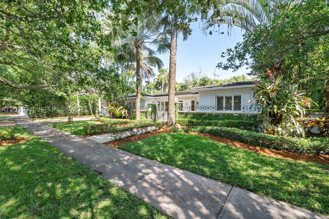 1037 Alfonso Ave Coral Gables, FL 33146