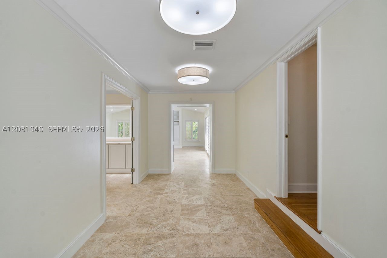 1037 Alfonso Ave Coral Gables, FL 33146