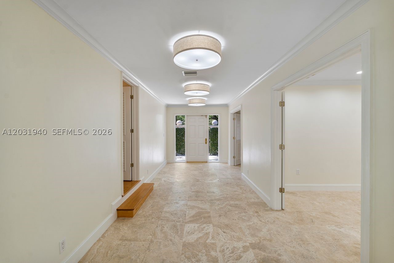 1037 Alfonso Ave Coral Gables, FL 33146