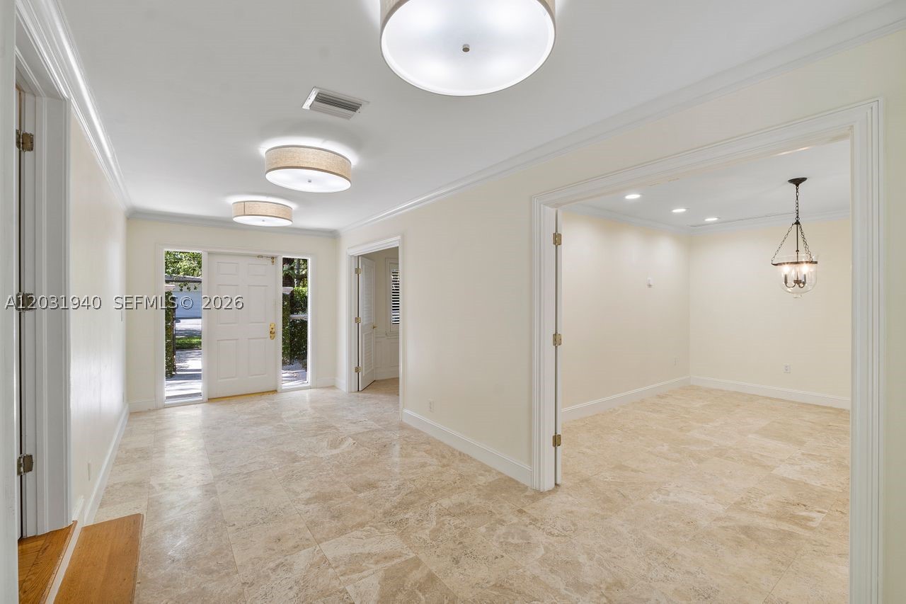 1037 Alfonso Ave Coral Gables, FL 33146