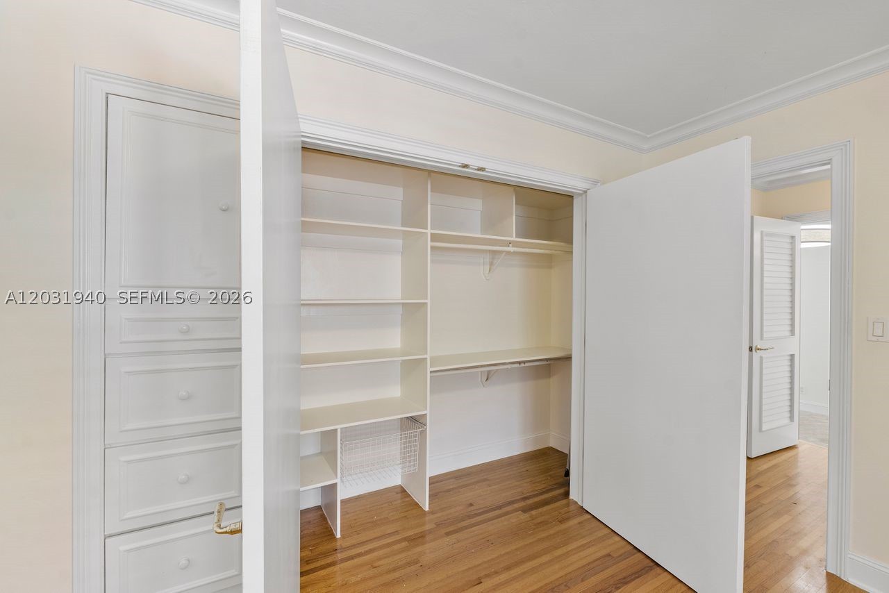 1037 Alfonso Ave Coral Gables, FL 33146