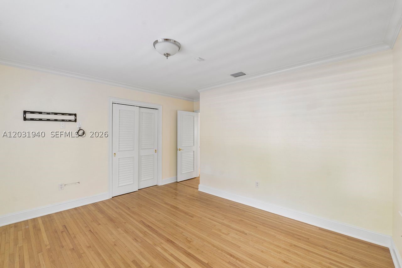 1037 Alfonso Ave Coral Gables, FL 33146