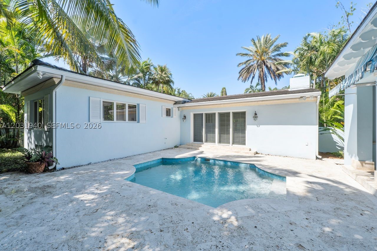 1037 Alfonso Ave Coral Gables, FL 33146