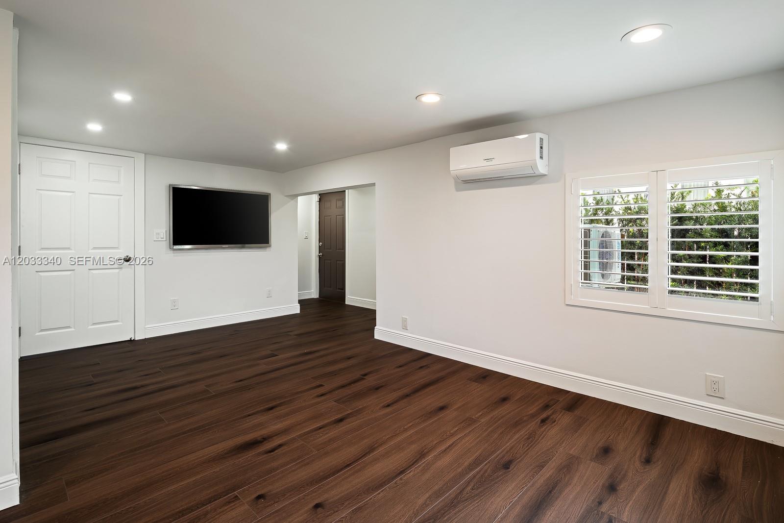 669 S Mashta Key Biscayne, FL 33149