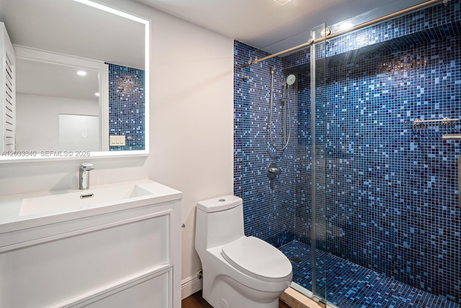 669 S Mashta Key Biscayne, FL 33149