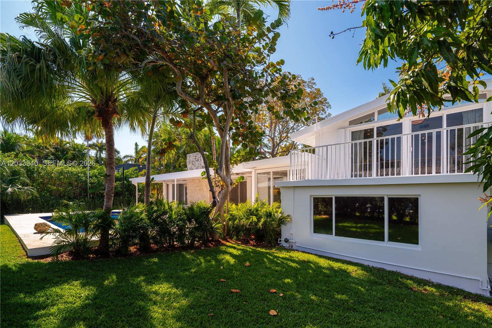 669 S Mashta Key Biscayne, FL 33149