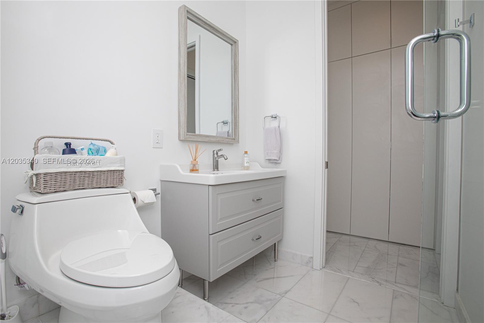 2821 S Bayshore #20D Miami, FL 33133