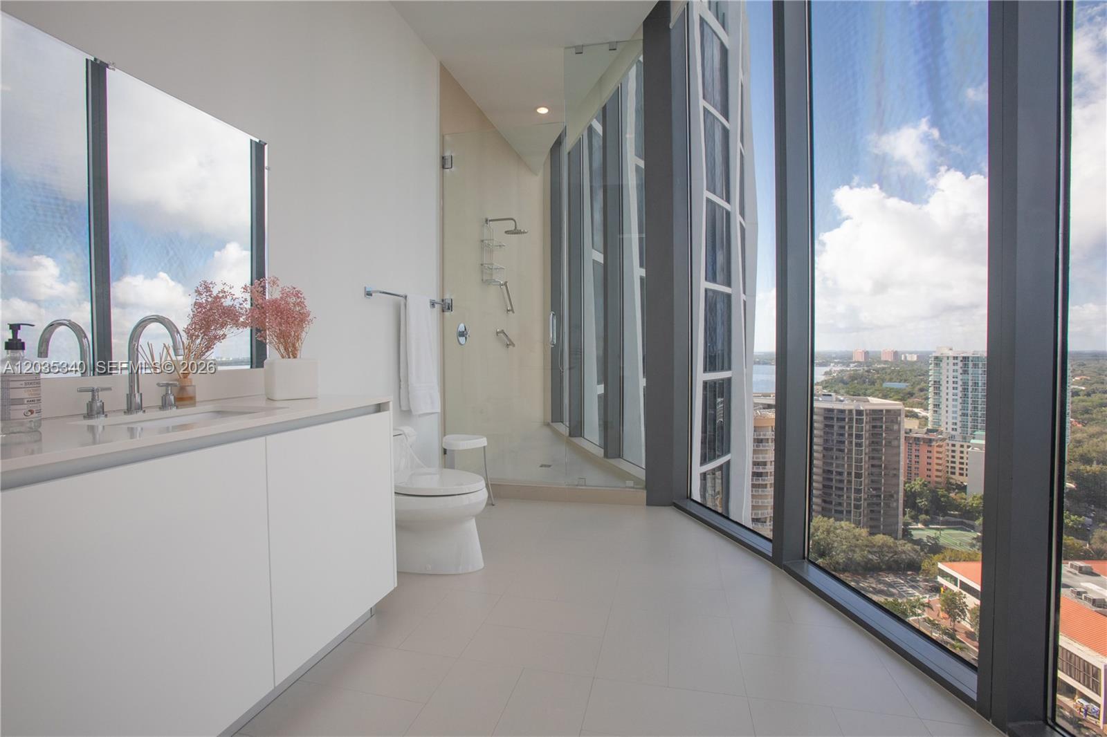 2821 S Bayshore #20D Miami, FL 33133