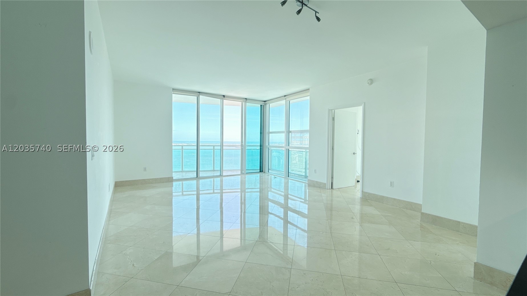 image The Plaza on Brickell East9