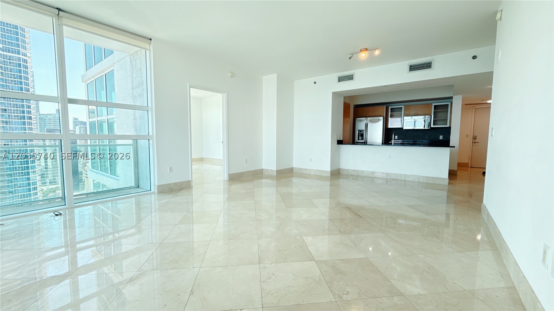 image The Plaza on Brickell East18