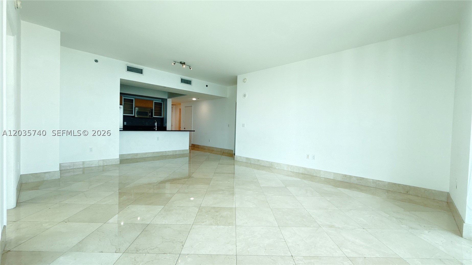 image The Plaza on Brickell East19