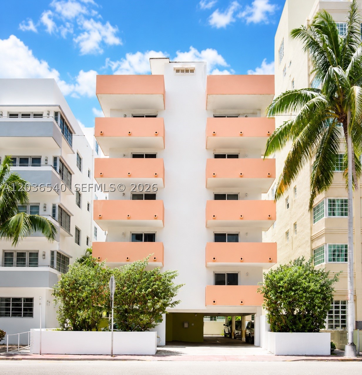 4122 Collins Ave #6A