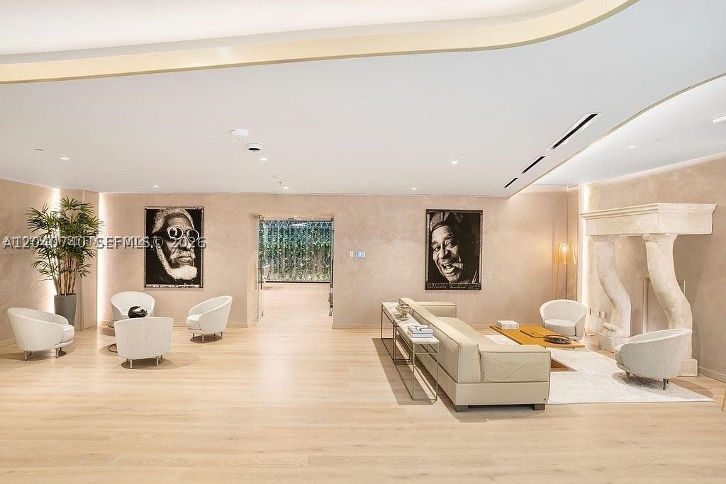 image Brickell Flatiron21
