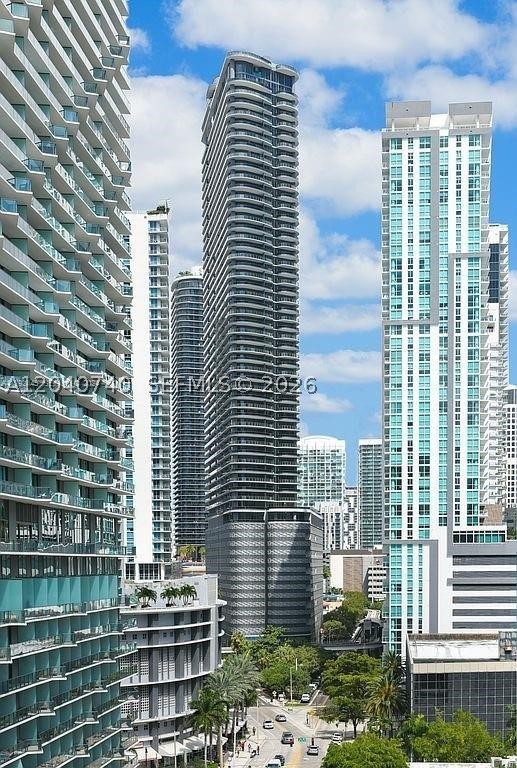 image Brickell Flatiron22