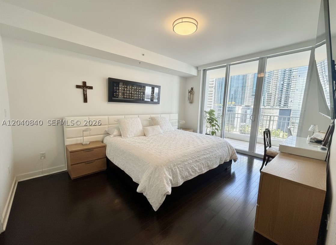 image Courts Brickell Key1