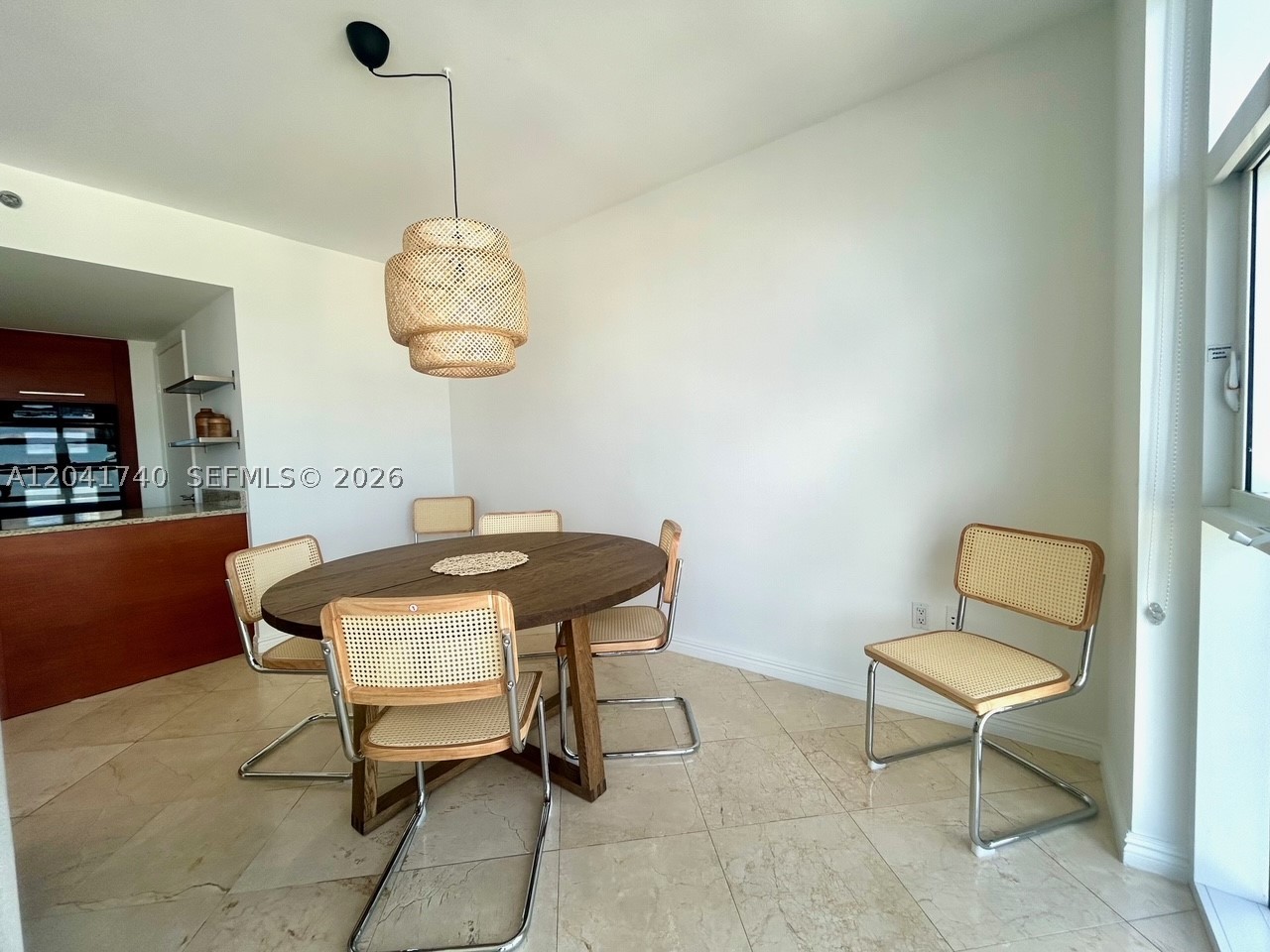 image Beach Club 27