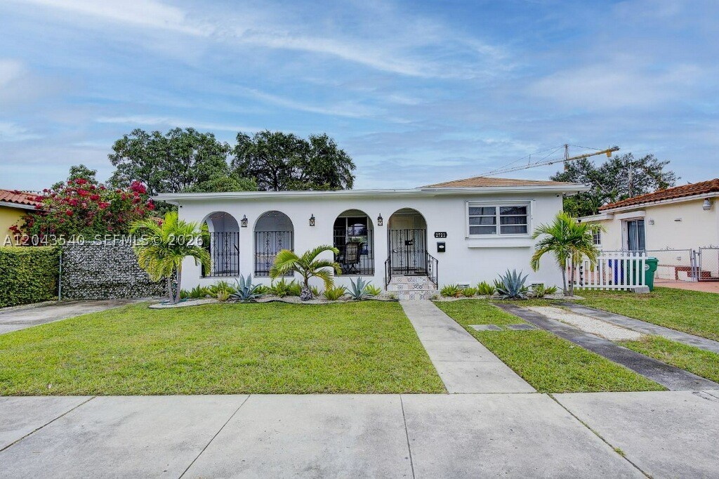 2721 SW 30th Ave