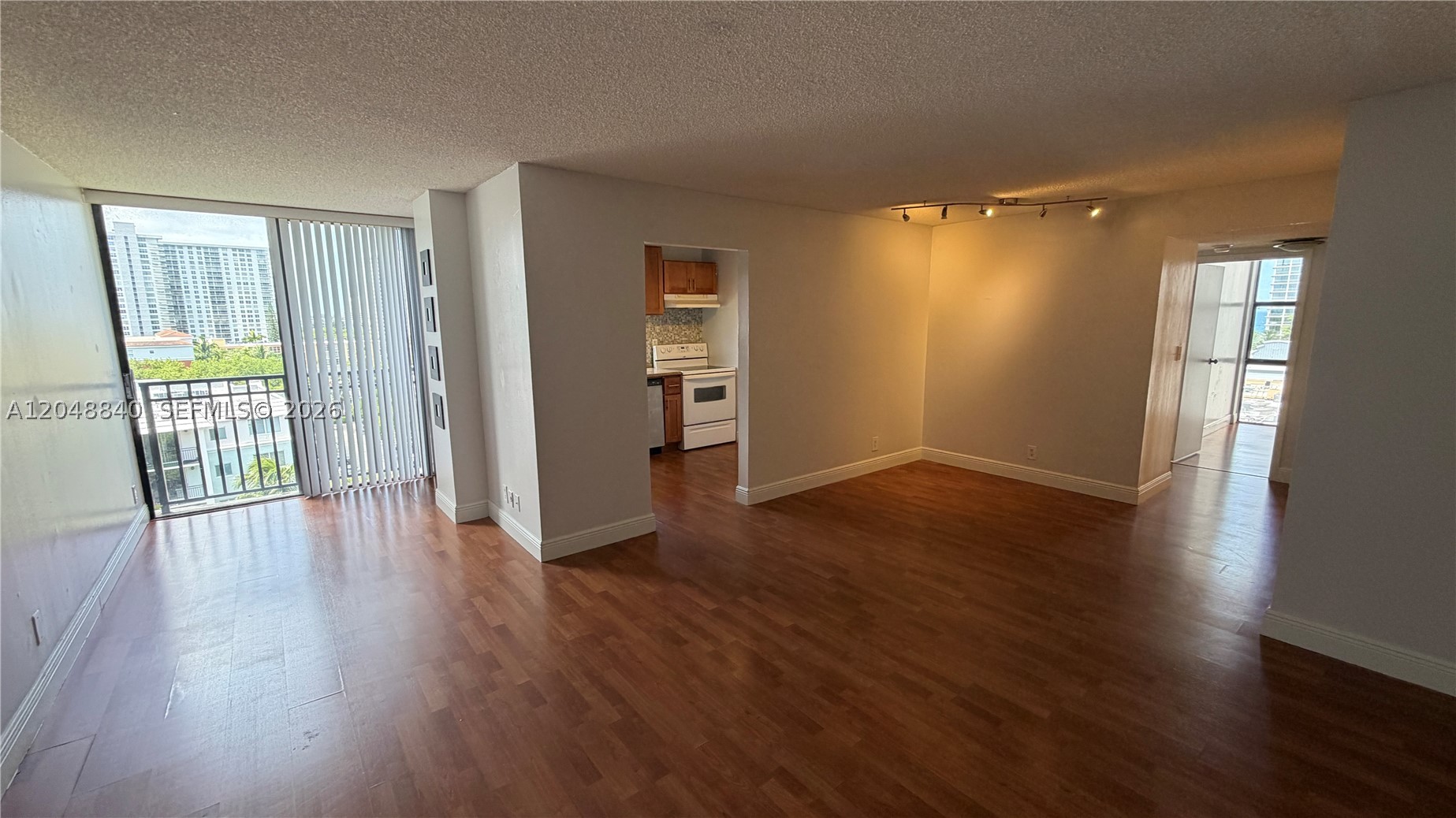 17021 N Bay Rd #914
