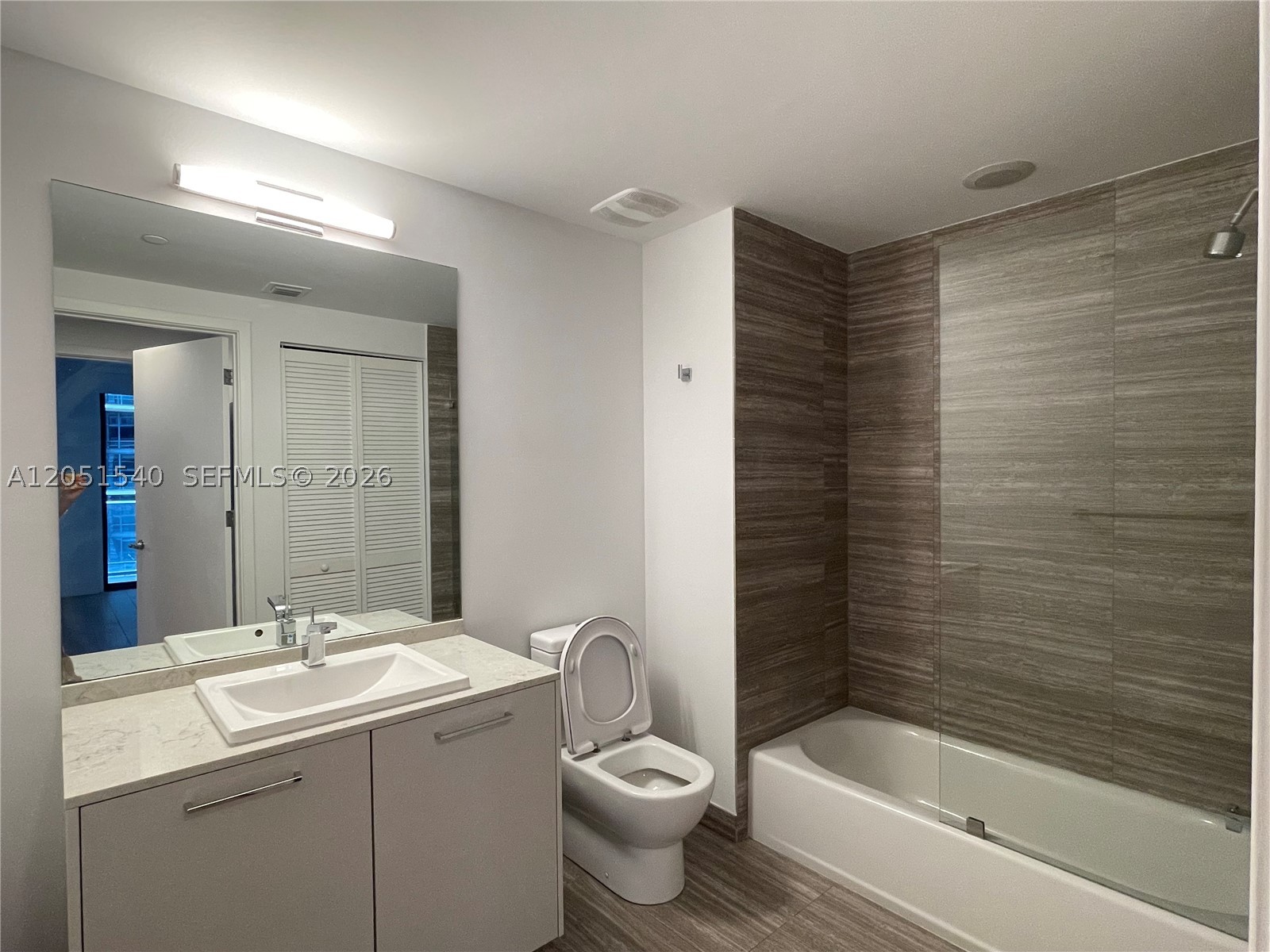 image 1010 Brickell19