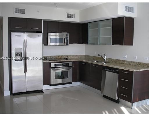 image Brickell on the River South6