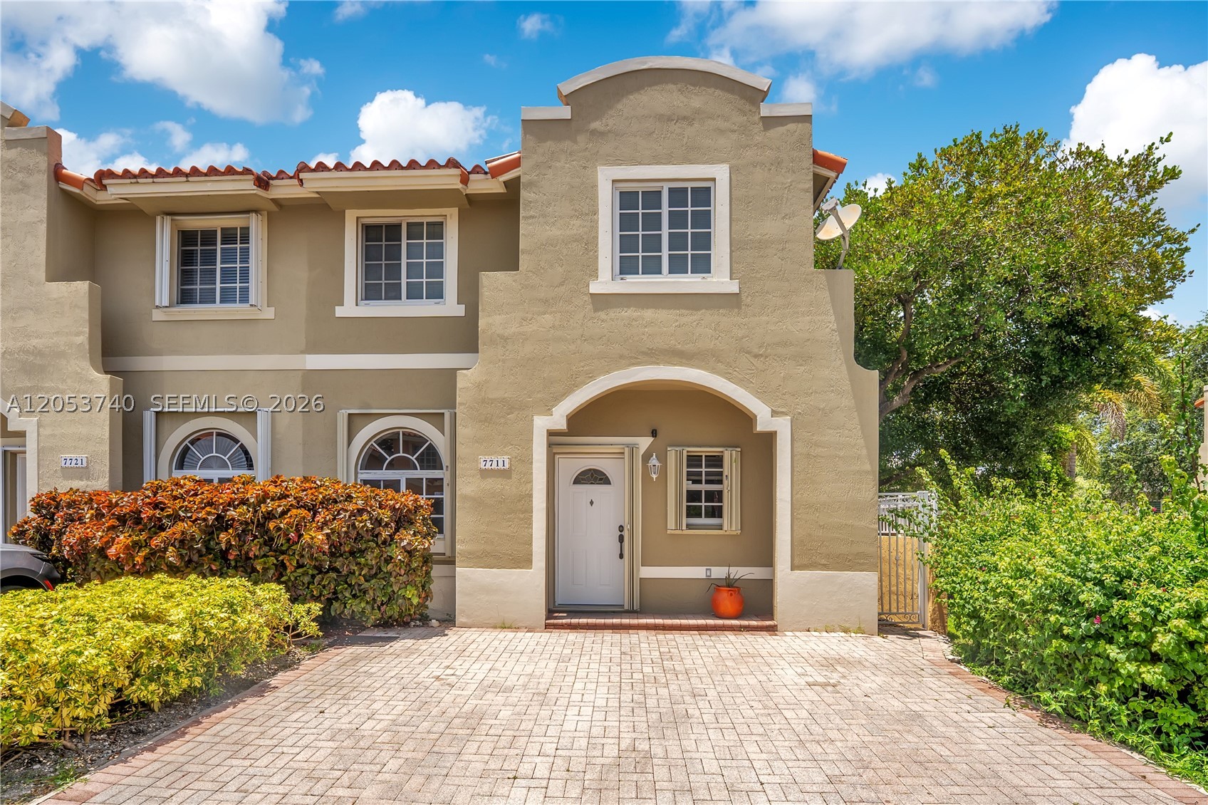 7711 SW 94th Ter
