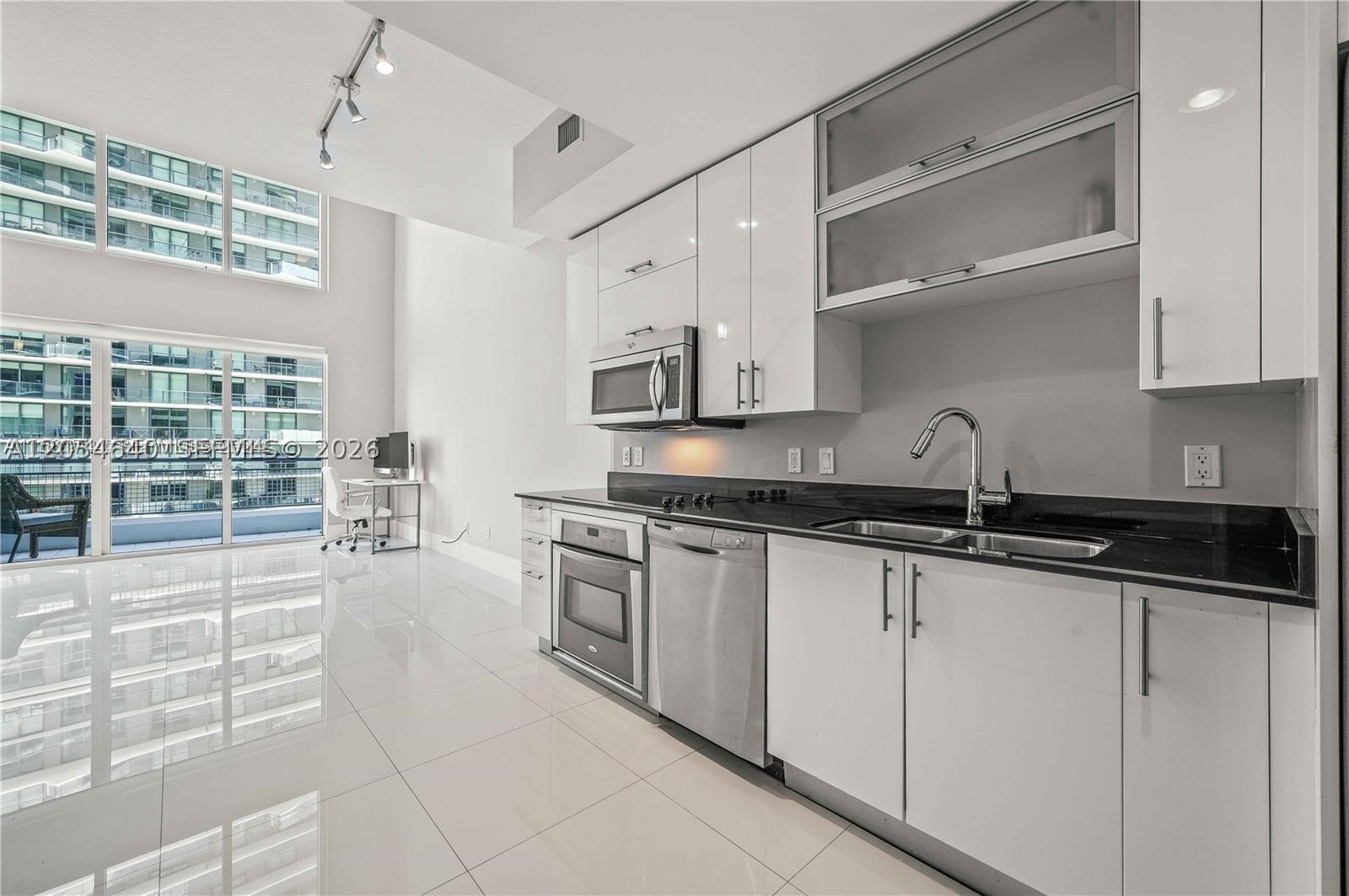 60 SW 13th St #3618 Miami, FL 33130