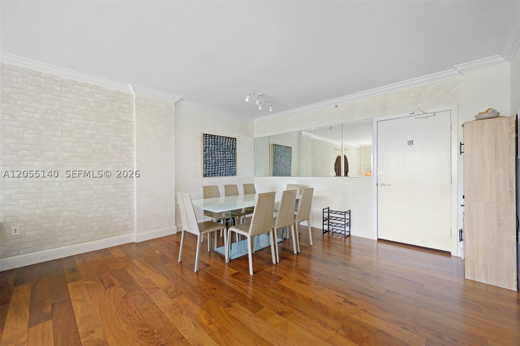 image Harbour House6