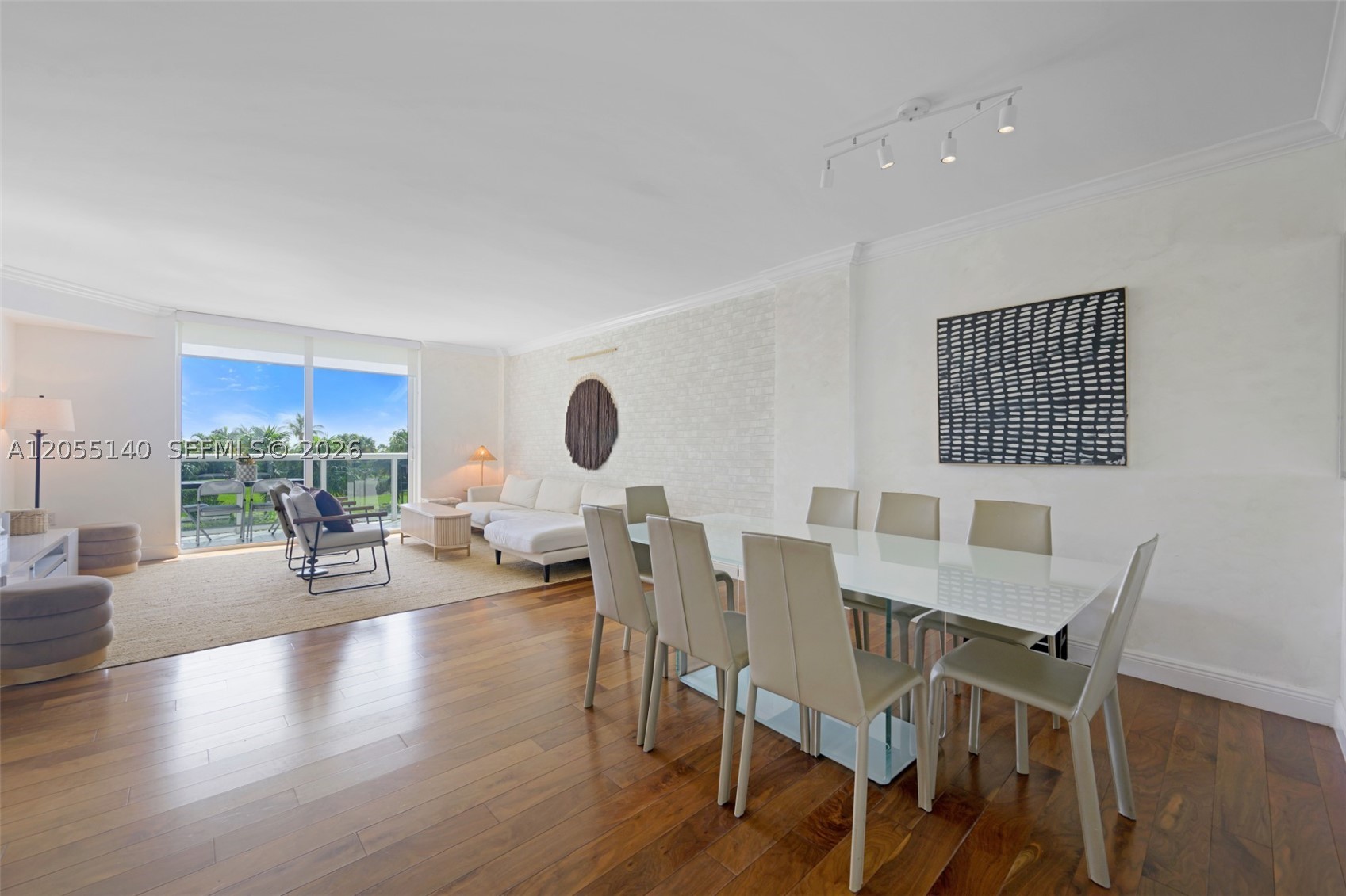 image Harbour House7
