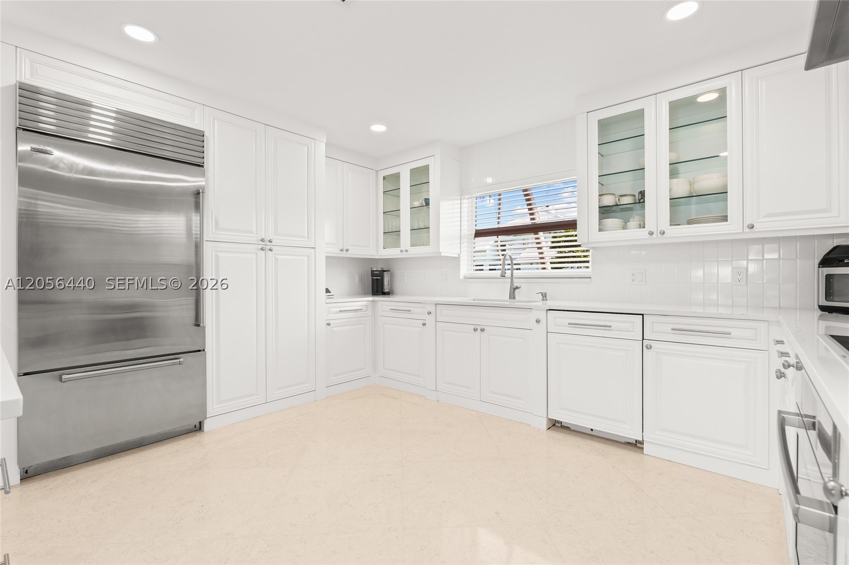 18 Eleuthera Dr Ocean Ridge, FL 33435