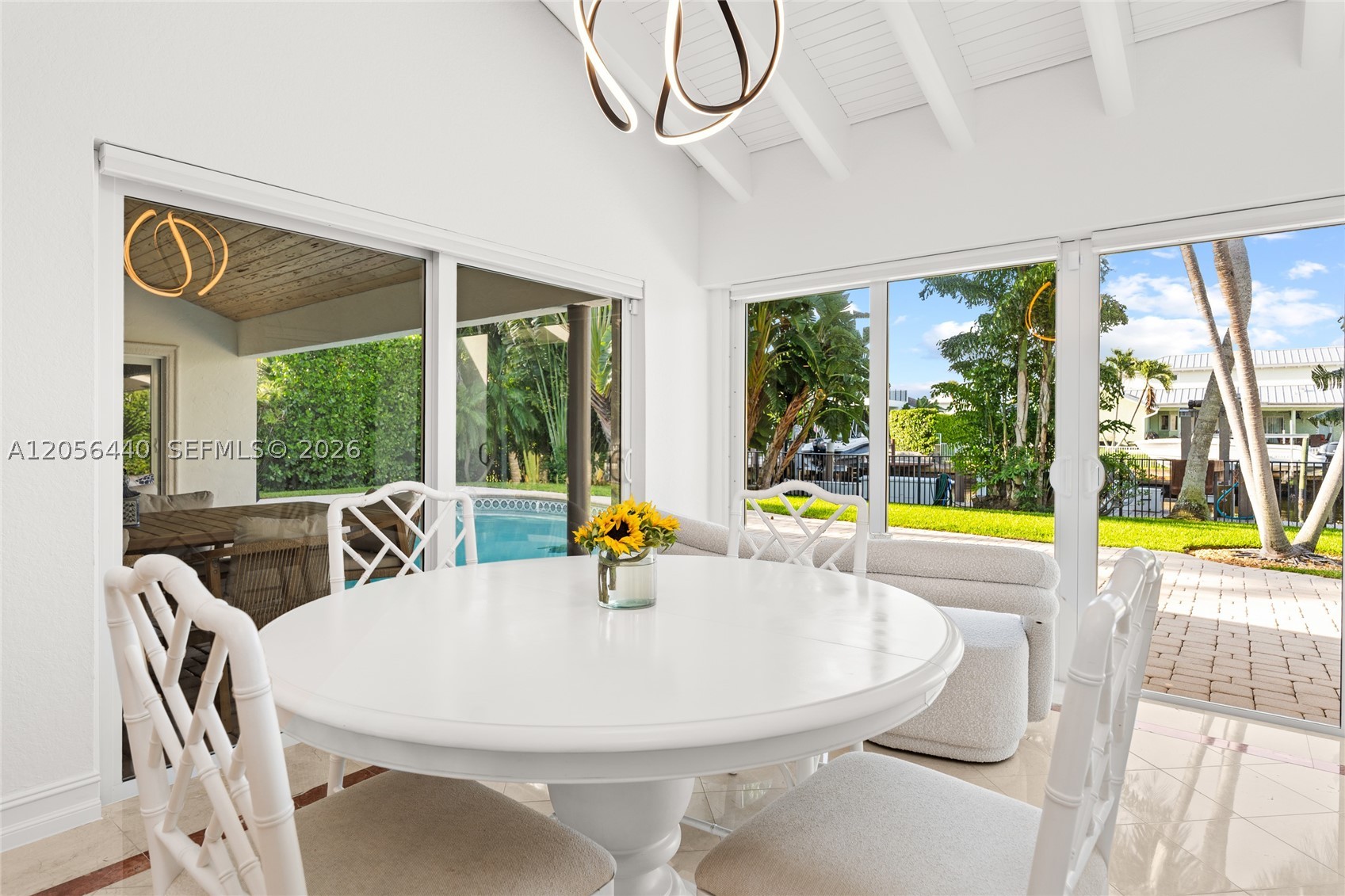 18 Eleuthera Dr Ocean Ridge, FL 33435