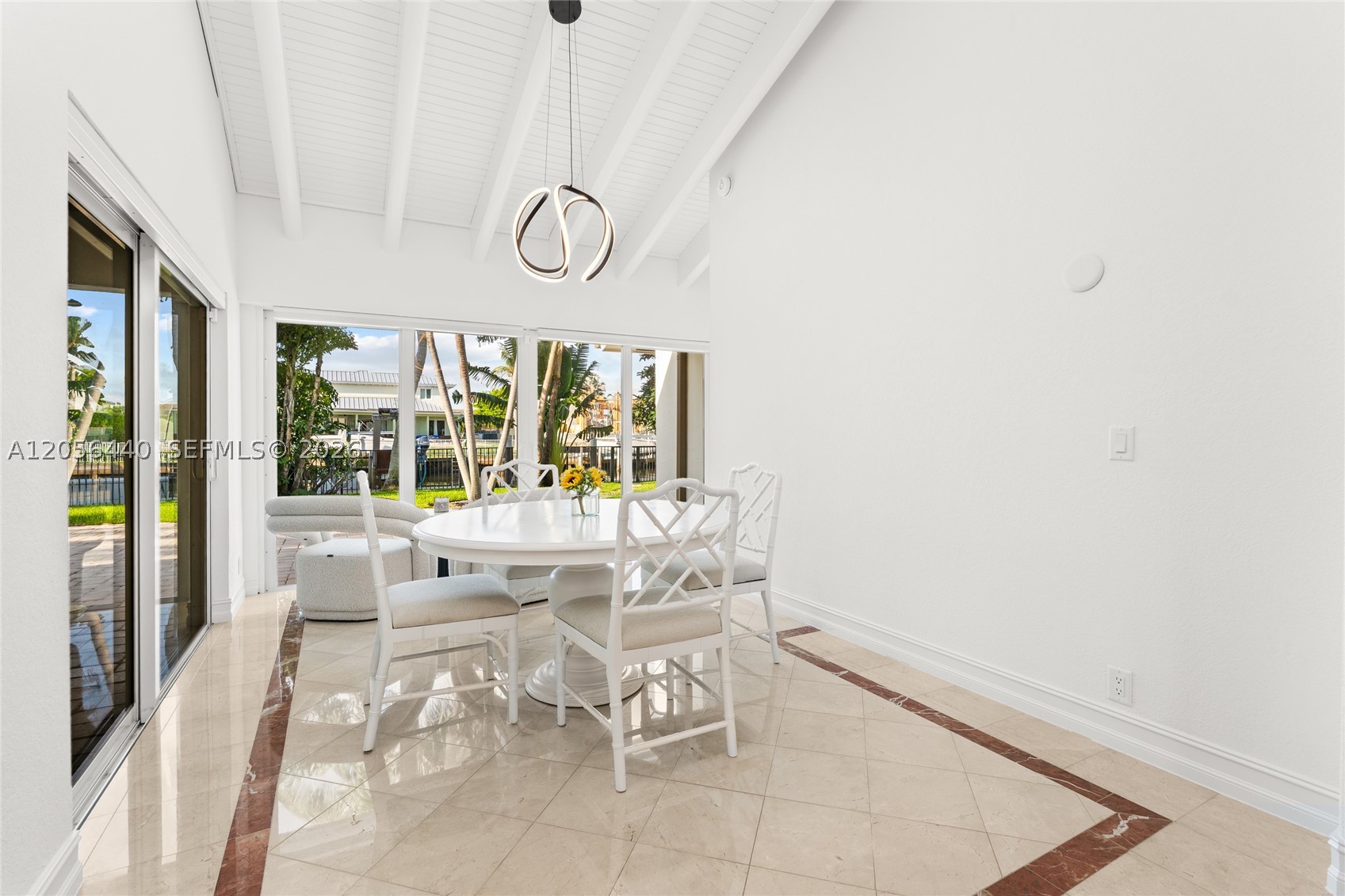 18 Eleuthera Dr Ocean Ridge, FL 33435