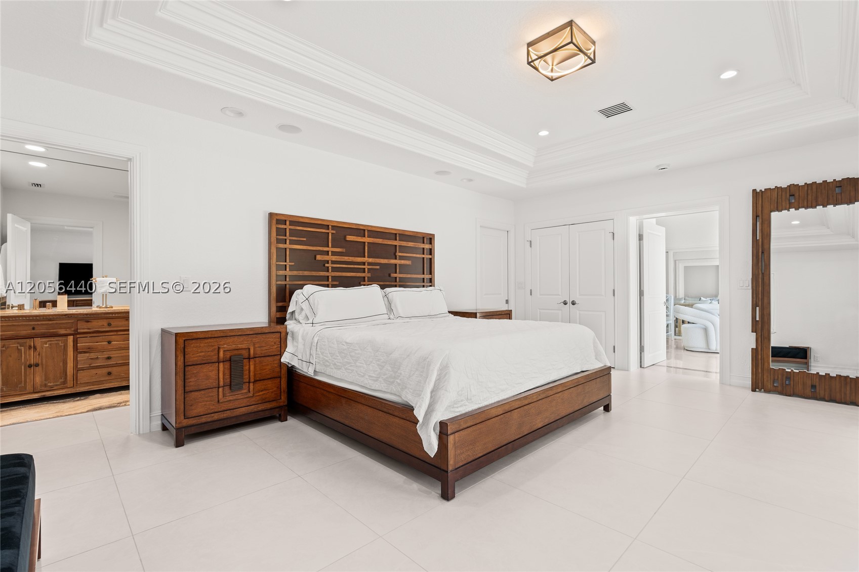 18 Eleuthera Dr Ocean Ridge, FL 33435