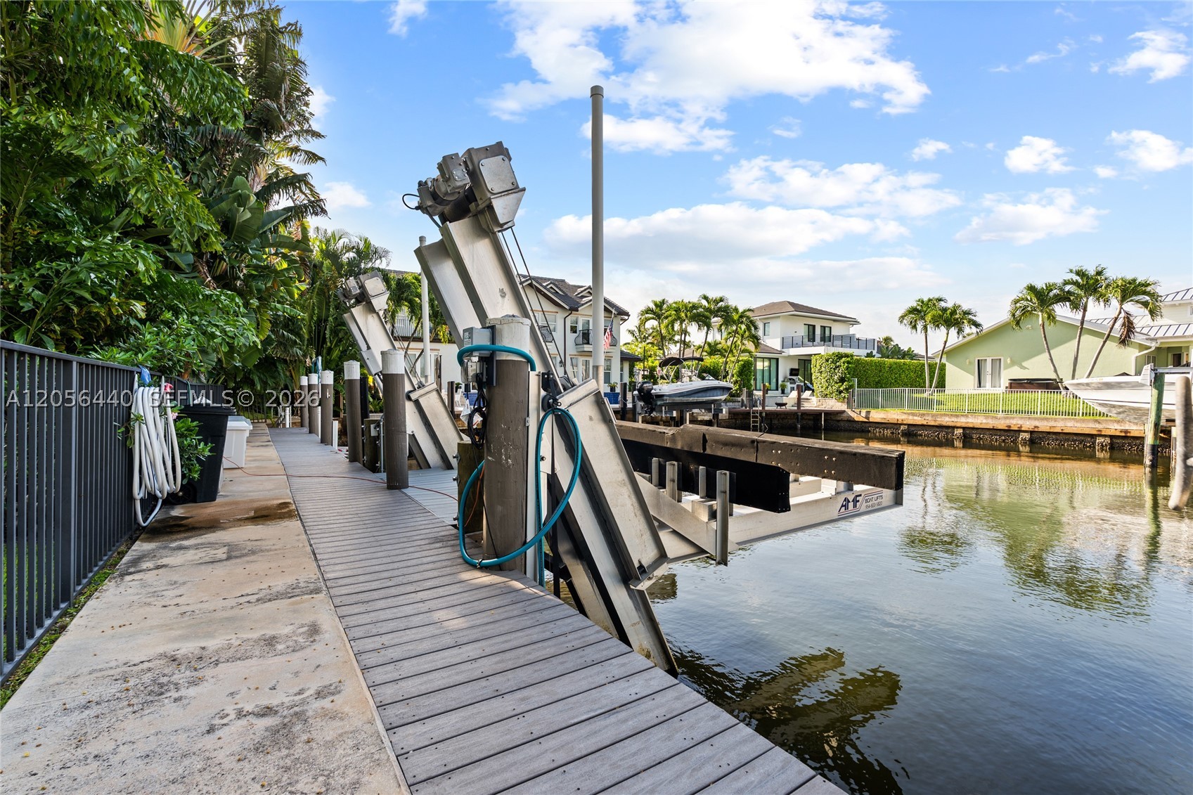 18 Eleuthera Dr Ocean Ridge, FL 33435