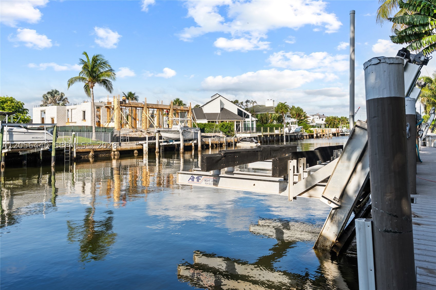 18 Eleuthera Dr Ocean Ridge, FL 33435