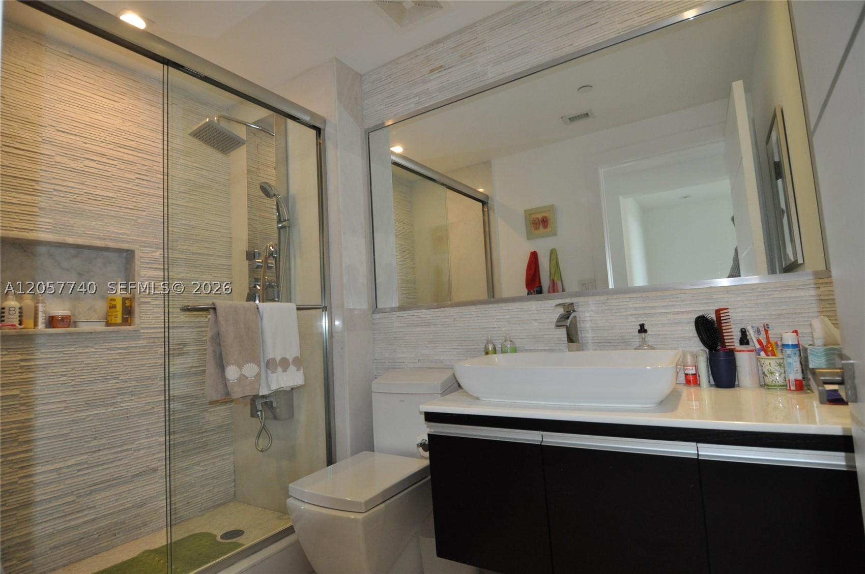 430 Grand Bay Dr #708 Key Biscayne, FL 33149
