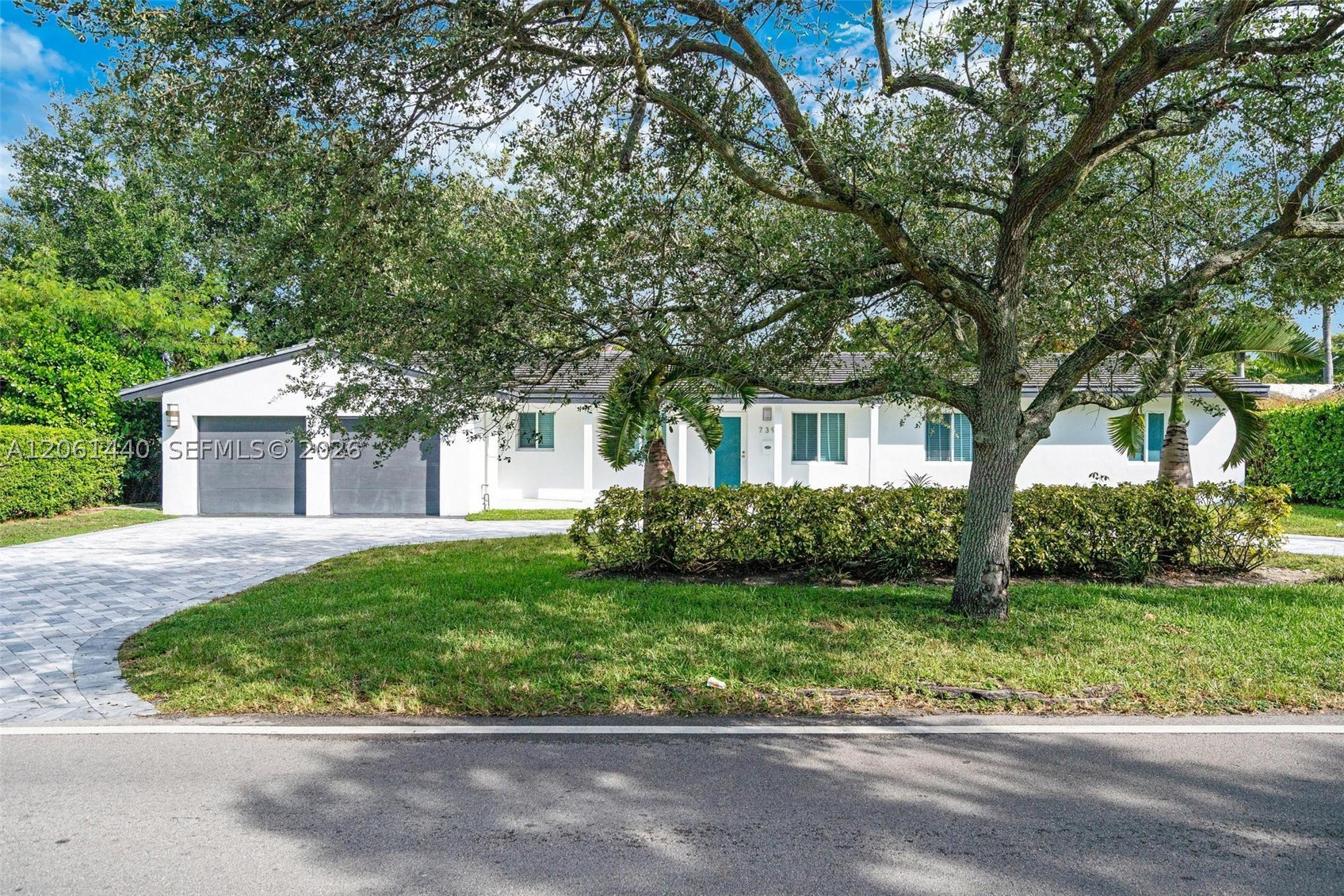 739 Blue Rd