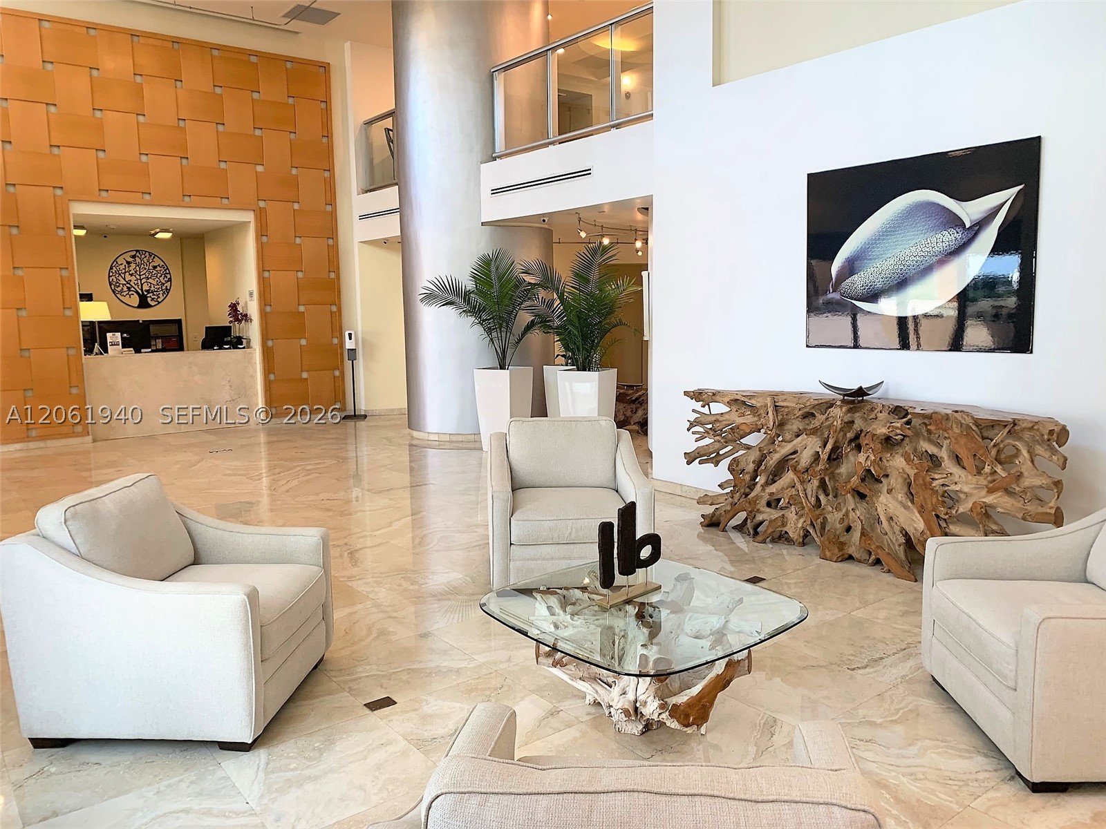image 2080 Ocean Drive36