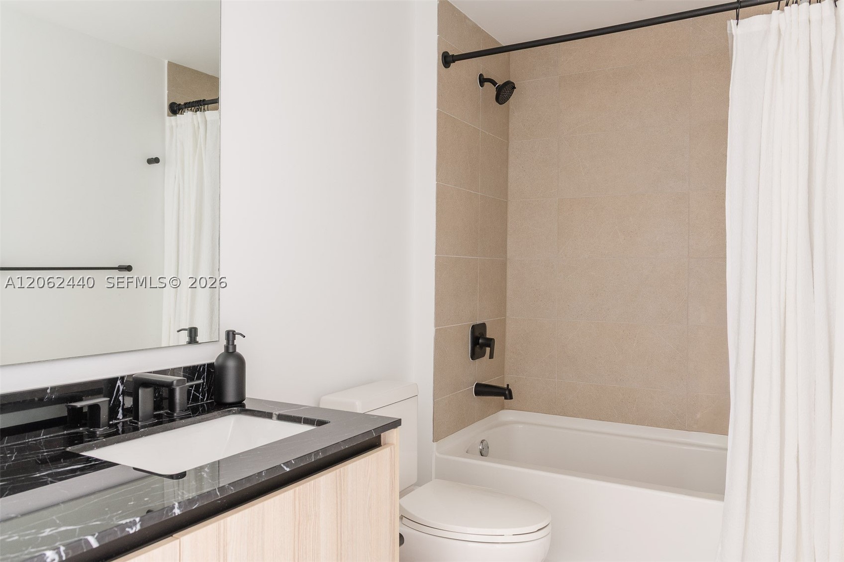225 N Miami Ave #1801 Miami, FL 33128