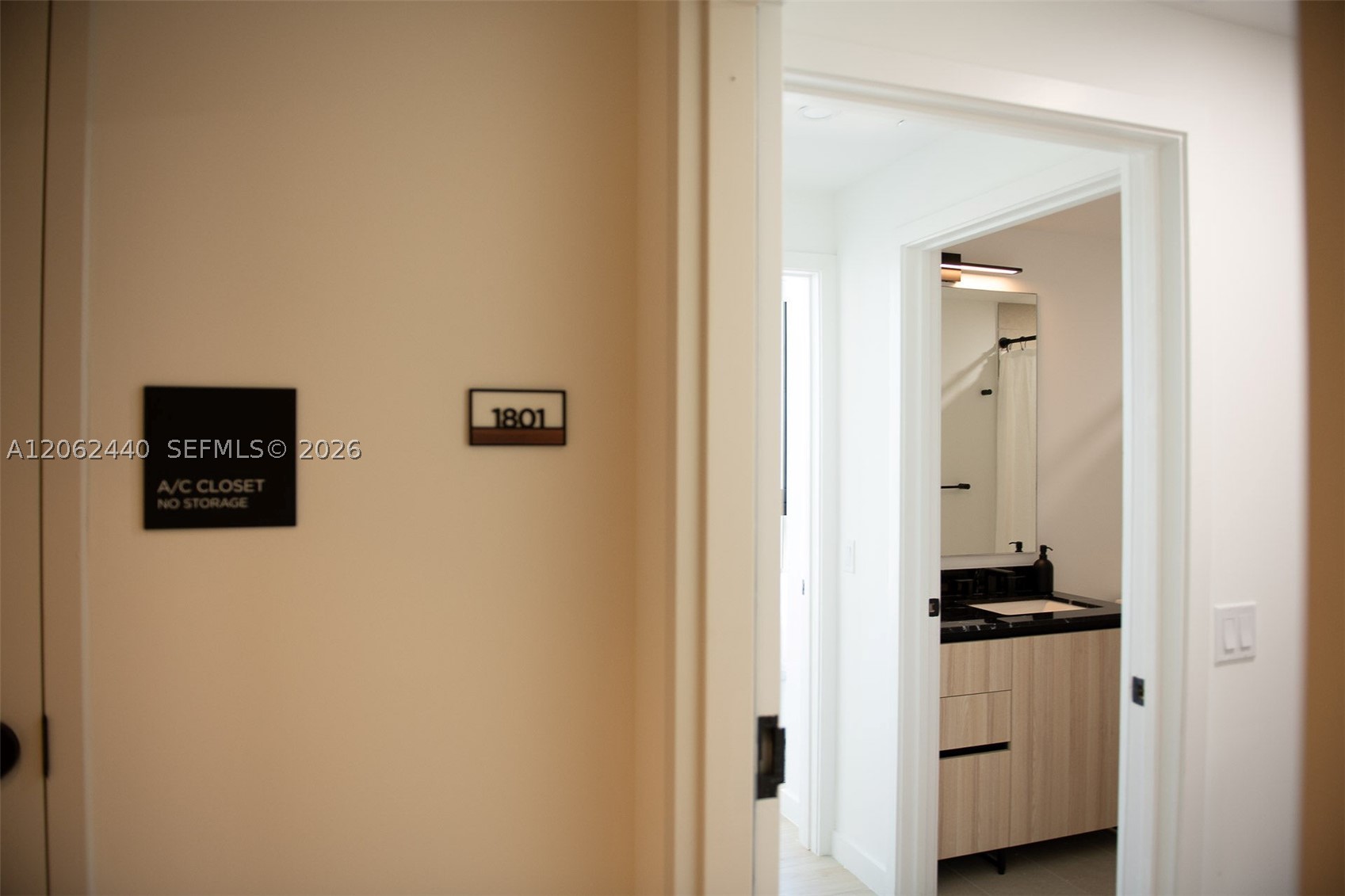 225 N Miami Ave #1801 Miami, FL 33128