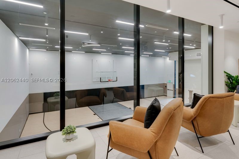 225 N Miami Ave #1801 Miami, FL 33128
