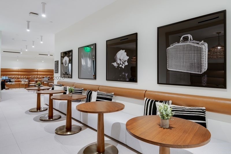 225 N Miami Ave #1801 Miami, FL 33128