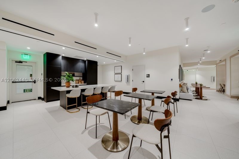 225 N Miami Ave #1801 Miami, FL 33128