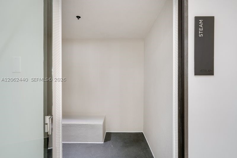 225 N Miami Ave #1801 Miami, FL 33128