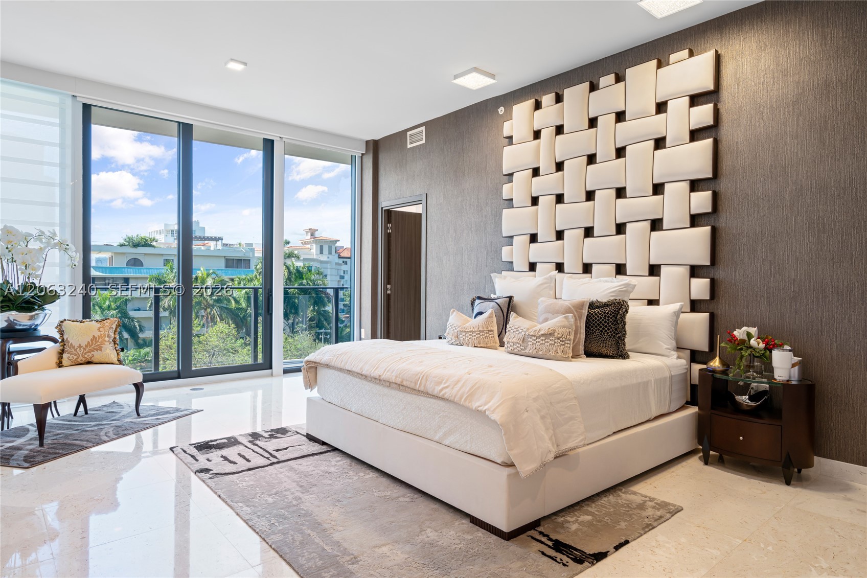3581 E Glencoe St #505 Miami, FL 33133