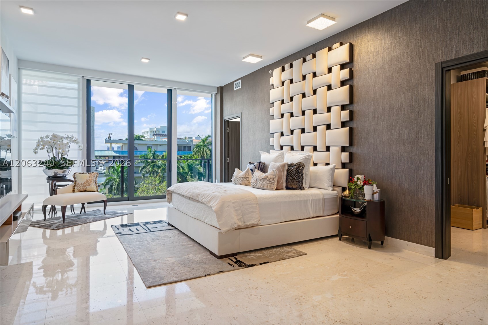 3581 E Glencoe St #505 Miami, FL 33133