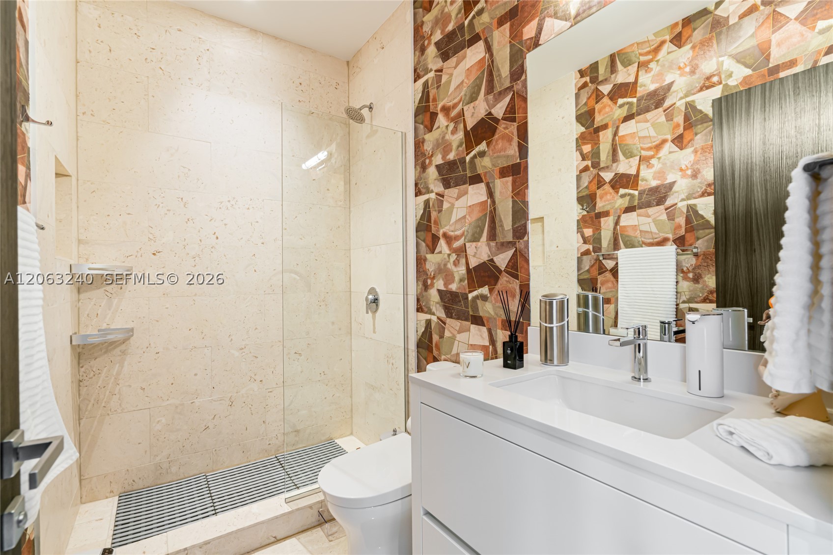 3581 E Glencoe St #505 Miami, FL 33133