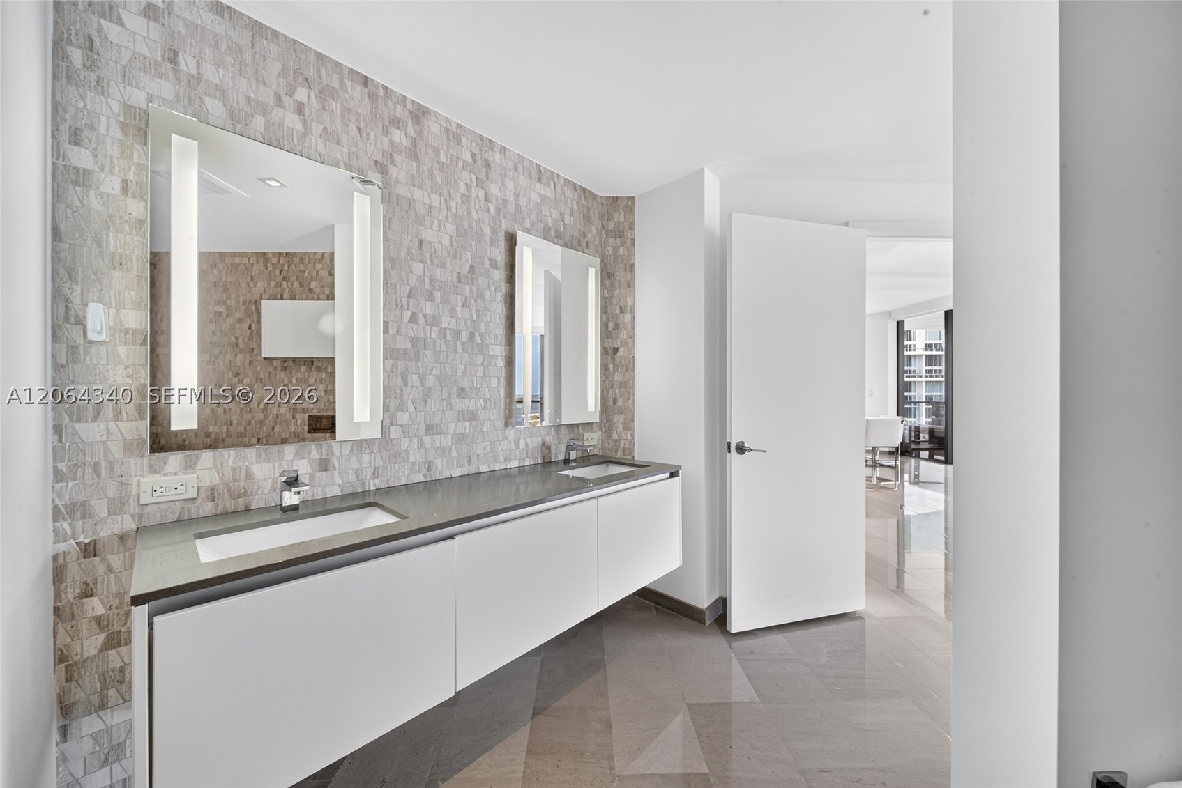 image Reach Brickell City Centre12