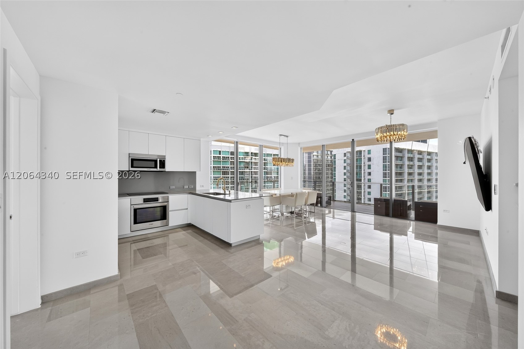 image Reach Brickell City Centre4