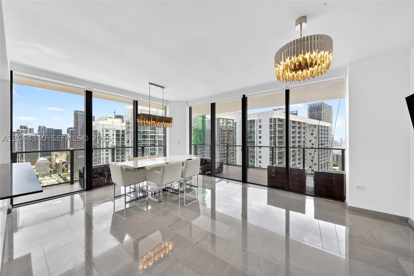 image Reach Brickell City Centre5