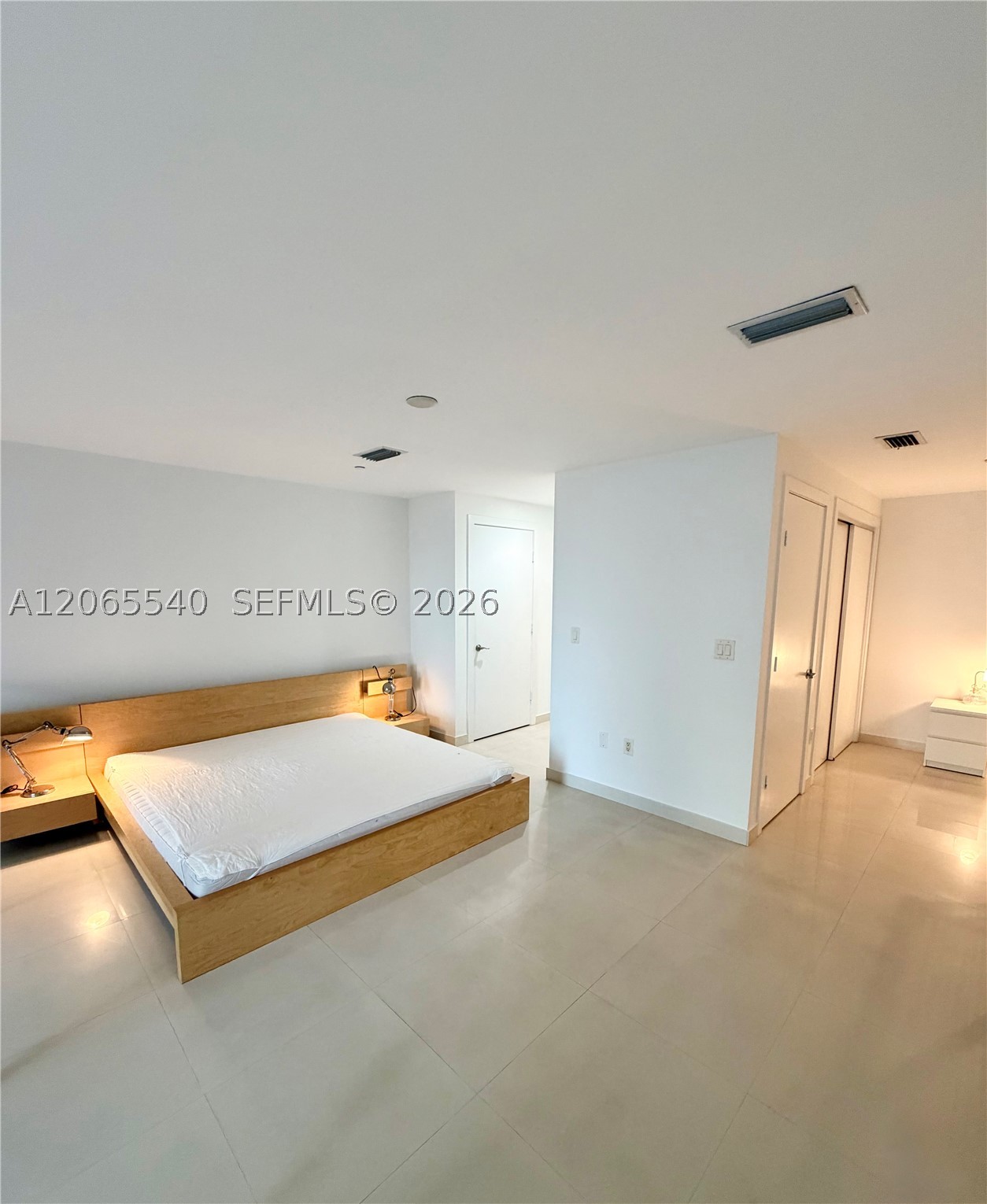 image 1060 Brickell - 105020
